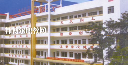 廣西壯族自治區(qū)柳州化工技工學(xué)校2020年報(bào)名條件、招生要求、招生對(duì)象 