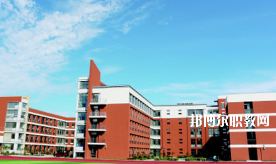 湛江湛港職業(yè)技術(shù)學(xué)校怎么樣、好不好