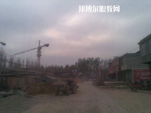 沈丘職業(yè)教育中心2021年報名條件、招生要求、招生對象