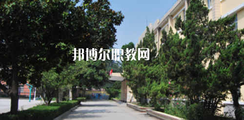 陜西藍(lán)天民航技師學(xué)院2020年報(bào)名條件、招生要求、招生對象