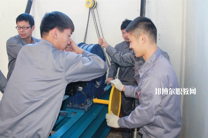 鄭州廣志職業(yè)技術(shù)中等專業(yè)學(xué)校2021年學(xué)費、收費多少