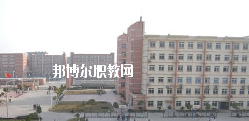 南寧九三中等職業(yè)學校2020年報名條件、招生要求、招生對象