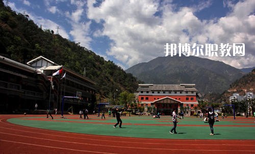 四川石棉職業(yè)高級中學(xué)2020年報名條件、招生要求、招生對象