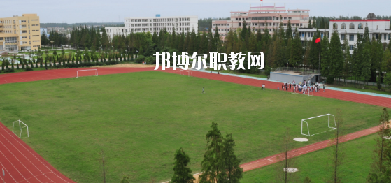 柳州市制劑醫(yī)藥技工學(xué)校2020年報(bào)名條件、招生要求、招生對(duì)象 