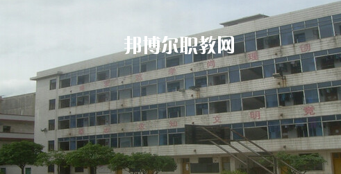 玉林市嶺南工業(yè)學(xué)校怎么樣、好不好