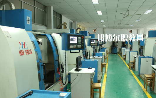 廣東省理工職業(yè)技術(shù)學(xué)校2020年學(xué)費(fèi)、收費(fèi)多少