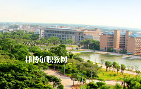 湛江理工職業(yè)學(xué)校2020年報名條件、招生要求、招生對象