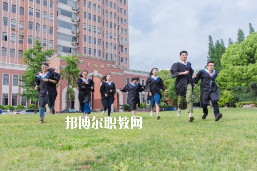 深圳市新鵬職業(yè)高級(jí)中學(xué)020年報(bào)名條件、招生要求、招生對(duì)象