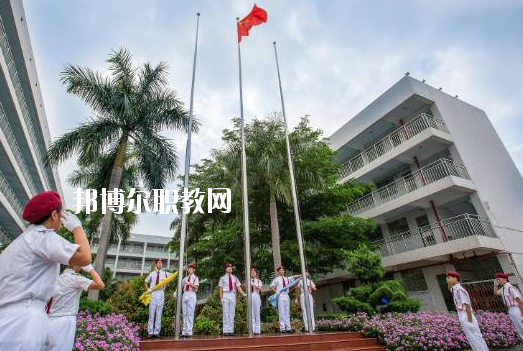 深圳市龍崗職業(yè)技術(shù)學(xué)校2020年報(bào)名條件、招生要求、招生對象
