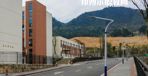 貴州建設(shè)職業(yè)技術(shù)學院中職部2020年報名條件、招生要求、招生對象