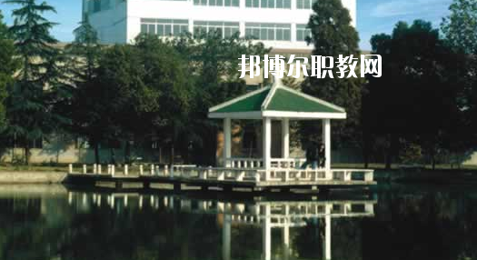 安徽2020年大專(zhuān)學(xué)校有高鐵學(xué)校