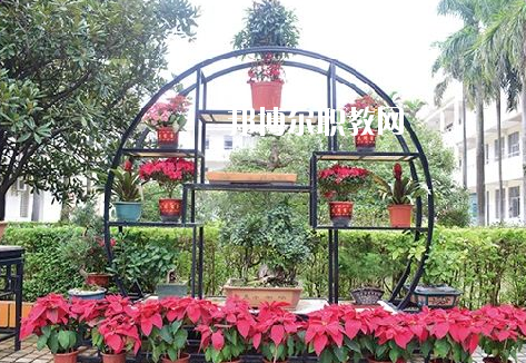 佛山順德區(qū)均安職業(yè)技術學校2020年招生辦聯(lián)系電話