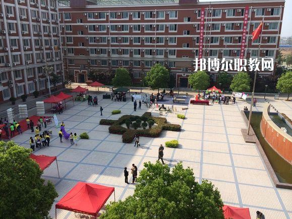 鄭州市財經(jīng)學(xué)校2021年報名條件、招生要求、招生對象
