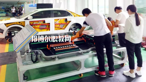 廣東2020年適合男生的汽修學(xué)校專(zhuān)業(yè)