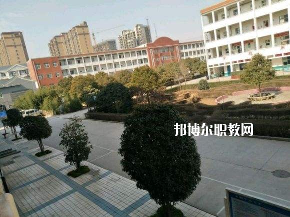 沁陽市職業(yè)教育中心學(xué)校2021年報(bào)名條件、招生要求、招生對(duì)象