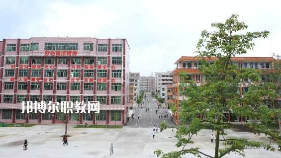 高州第一職業(yè)技術(shù)學(xué)校2020年報名條件、招生要求、招生對象