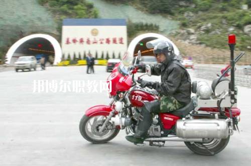 四川2021年消防技術(shù)工程學(xué)校都有什么專(zhuān)業(yè)適合男生