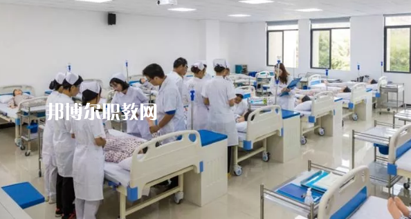 肇慶財(cái)經(jīng)中等職業(yè)學(xué)校2021年報(bào)名條件、招生要求、招生對象