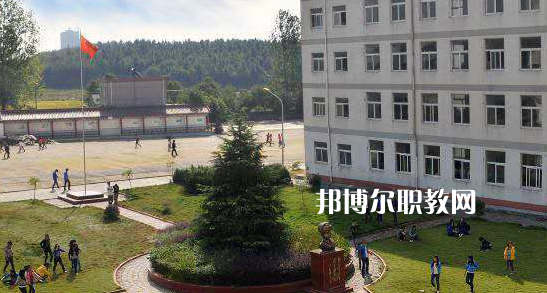 桐城中華職業(yè)學(xué)校怎么樣、好不好