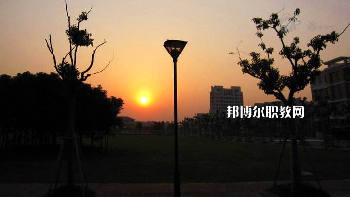 樂至縣回瀾職業(yè)中學(xué)2021年招生錄取分數(shù)線