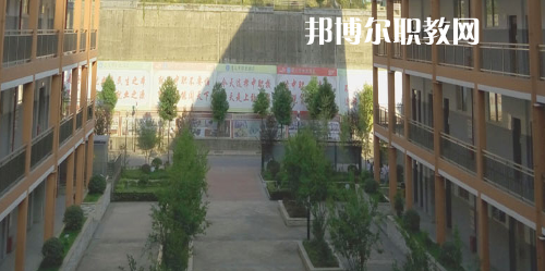 遵義市紅花崗區(qū)經(jīng)濟職業(yè)技術(shù)學校2021年報名條件、招生要求、招生對象