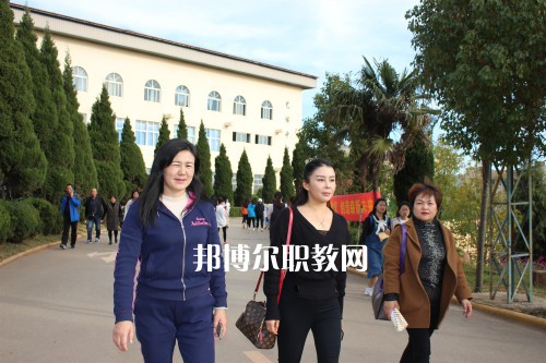 勐?？h職業(yè)高級中學(xué)2021年報名條件、招生要求、招生對象