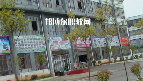 黔西南州英才職業(yè)技術(shù)學(xué)校怎么樣、好不好