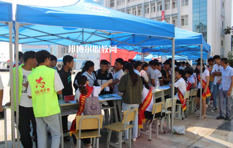 硯山縣民族職業(yè)高級中學(xué)怎么樣、好不好