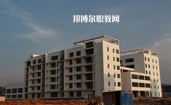 紅河州衛(wèi)生學(xué)校2021年學(xué)費、收費多少