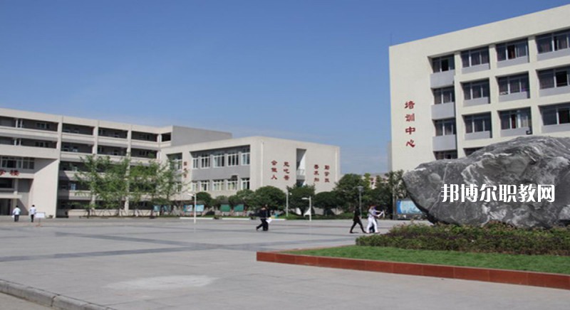宜良縣職業(yè)高級(jí)中學(xué)2021年報(bào)名條件、招生要求、招生對(duì)象