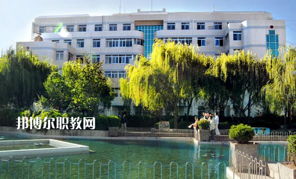 大理衛(wèi)生學(xué)校地2021年學(xué)費(fèi)、收費(fèi)多少