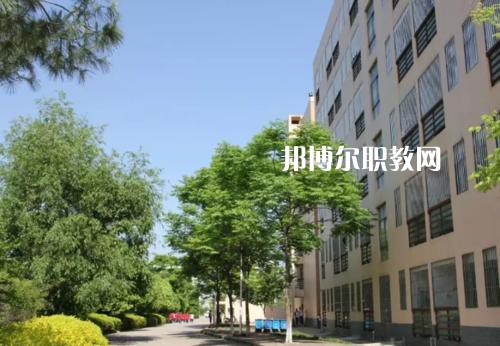 云南曲靖應(yīng)用技術(shù)學(xué)校怎么樣、好不好