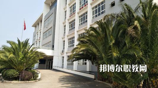 晉寧職業(yè)高級中學(xué)2021年報名條件、招生要求、招生對象