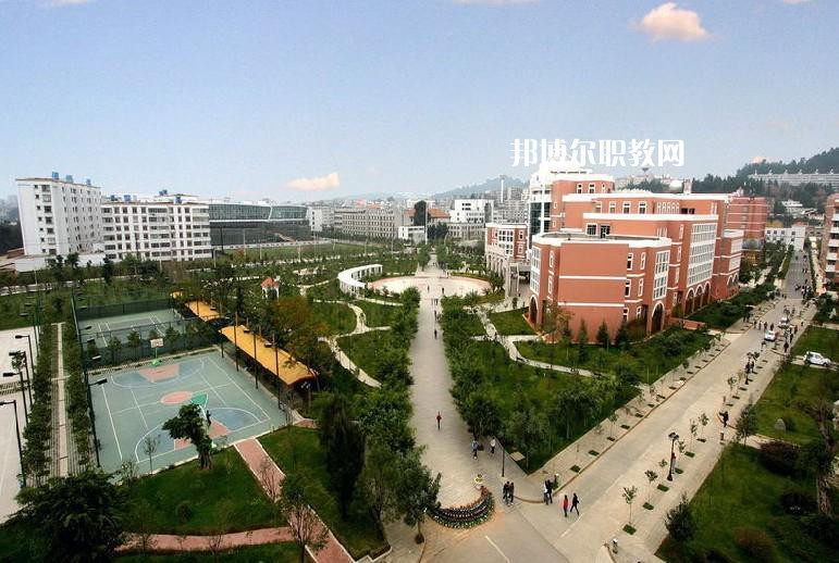 云南財經(jīng)學校2021年報名條件、招生要求、招生對象