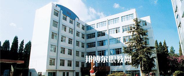 云南貿(mào)易經(jīng)濟學(xué)校2021年招生錄取分數(shù)線