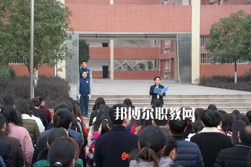 達(dá)縣亭子職業(yè)高級中學(xué)怎么樣、好不好