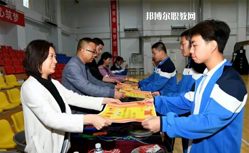 天水麥積區(qū)職業(yè)中等專業(yè)學校2022年學費、收費多少