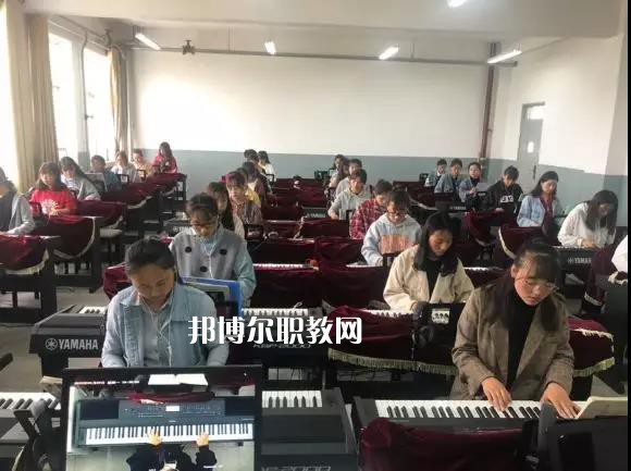 甘肅省臨夏州職業(yè)技術(shù)學(xué)校2022年報(bào)名條件、招生要求、招生對(duì)象