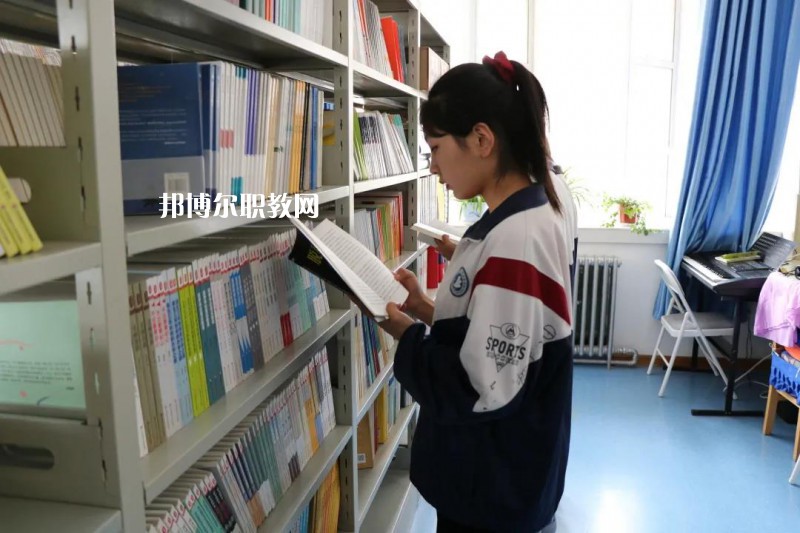 靖遠職業(yè)教育中心2022年報名條件、招生要求、招生對象