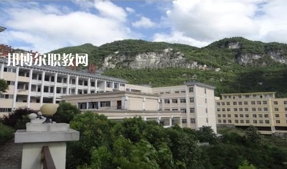 德慶縣中等職業(yè)學校2022年報名條件、招生要求、招生對象