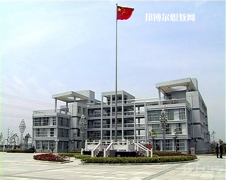 江蘇興化中等專(zhuān)業(yè)學(xué)校2022年報(bào)名條件、招生要求、招生對(duì)象