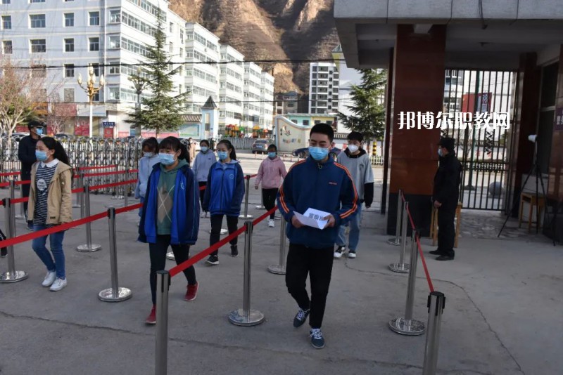 武都職業(yè)中學(xué)2022年報(bào)名條件、招生要求、招生對(duì)象