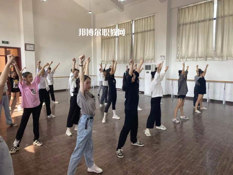 無(wú)錫文化藝術(shù)學(xué)校2022年報(bào)名條件、招生要求、招生對(duì)象