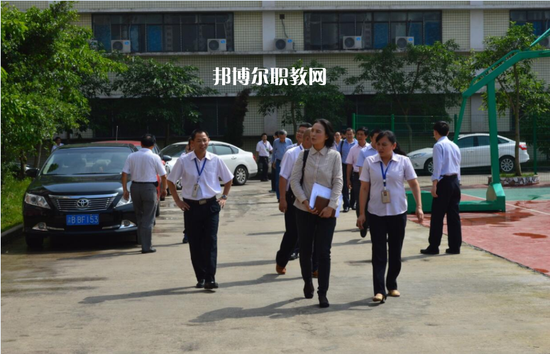 重慶渝北區(qū)竟成中學(xué)校2022年報(bào)名條件、招生要求、招生對象