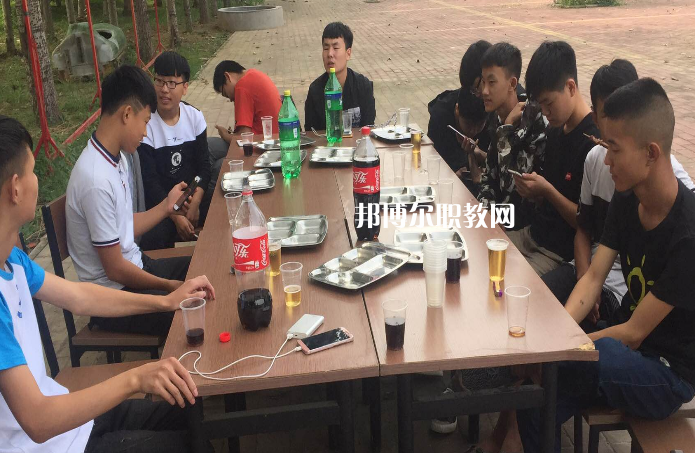 石家莊北方計(jì)算機(jī)中等專(zhuān)業(yè)學(xué)校2022年報(bào)名條件、招生要求、招生對(duì)象