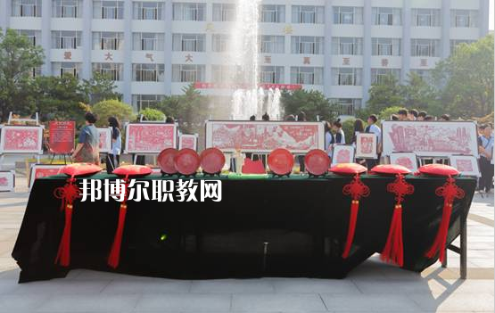 江蘇徐州經(jīng)貿高等職業(yè)學校2022年有哪些專業(yè)