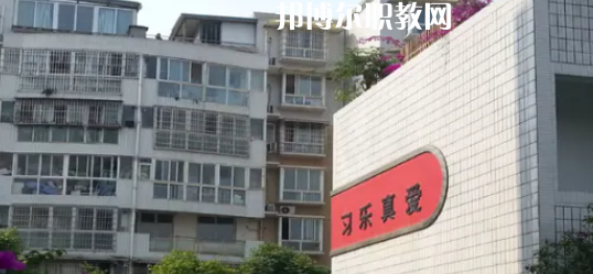 天府成人中等專業(yè)學校2022年報名條件、招生要求、招生對象