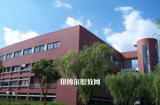 畢節(jié)市第一技工學(xué)校2022年報名條件、招生要求、招生對象