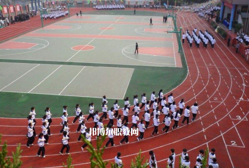 重慶巫溪縣職業(yè)教育中心2022年報(bào)名條件、招生要求、招生對(duì)象