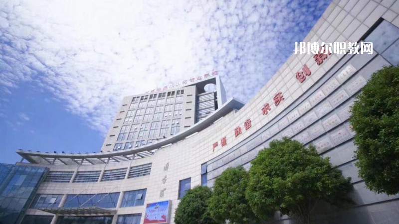 江蘇省吳中中等專業(yè)學(xué)校2022年報(bào)名條件、招生要求、招生對象
